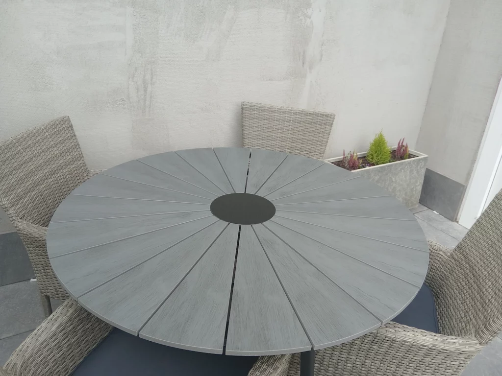Appartement - Terrasse + table